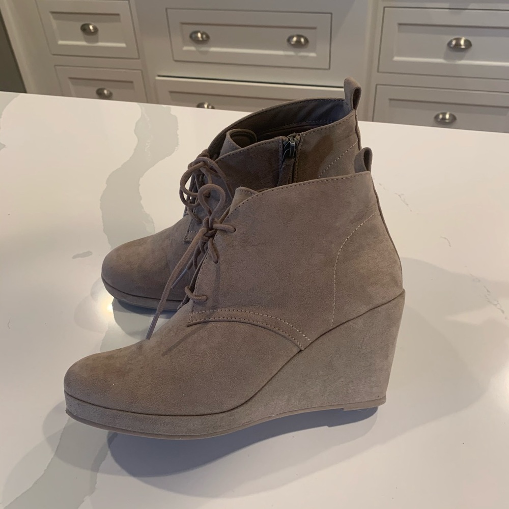 Target Wedge Booties